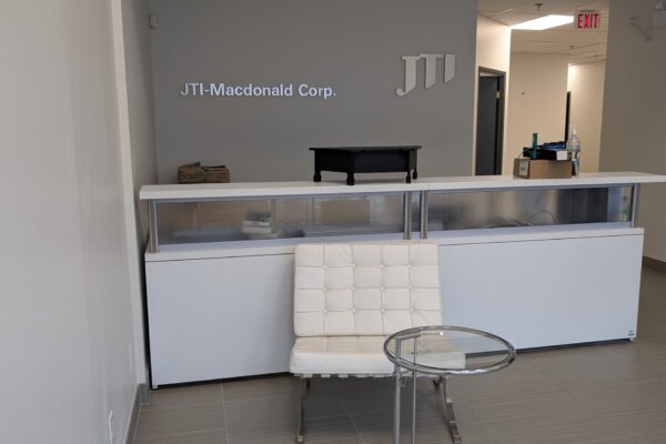 PXL_20250205_202331796